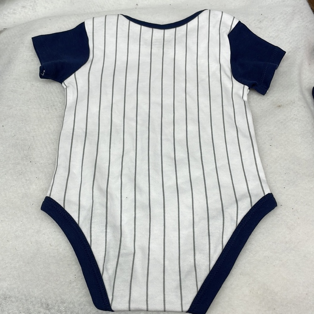 Detroit tiger baseball new onesie baby boy sz 12 mos - Picture 4 of 5